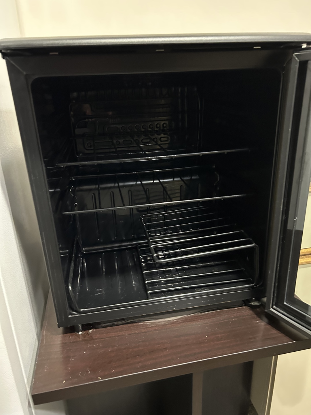 Mini Wine Fridge Beverage Cooler