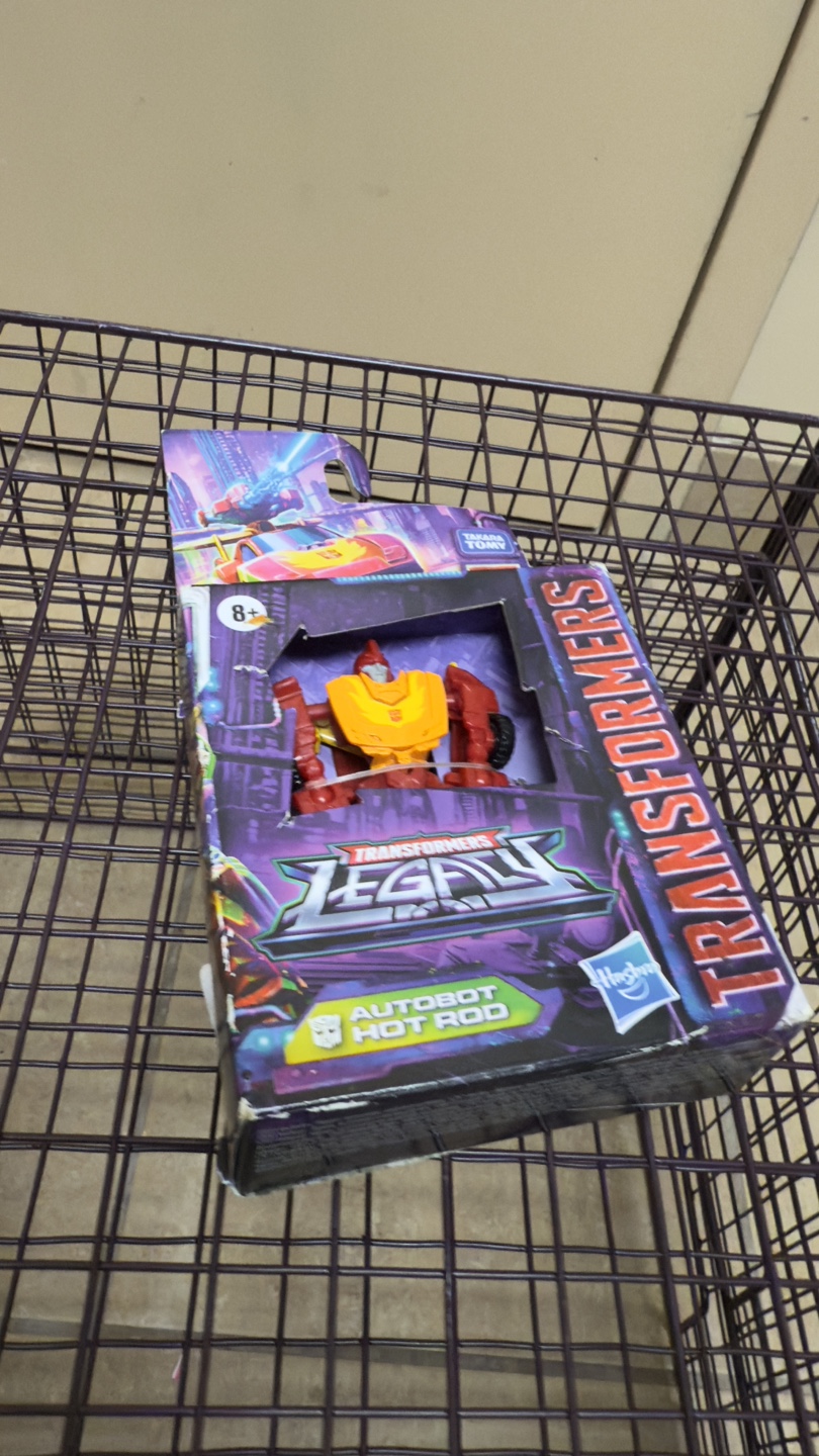 Transformers Legacy Autobot Hot Rod - photo 2