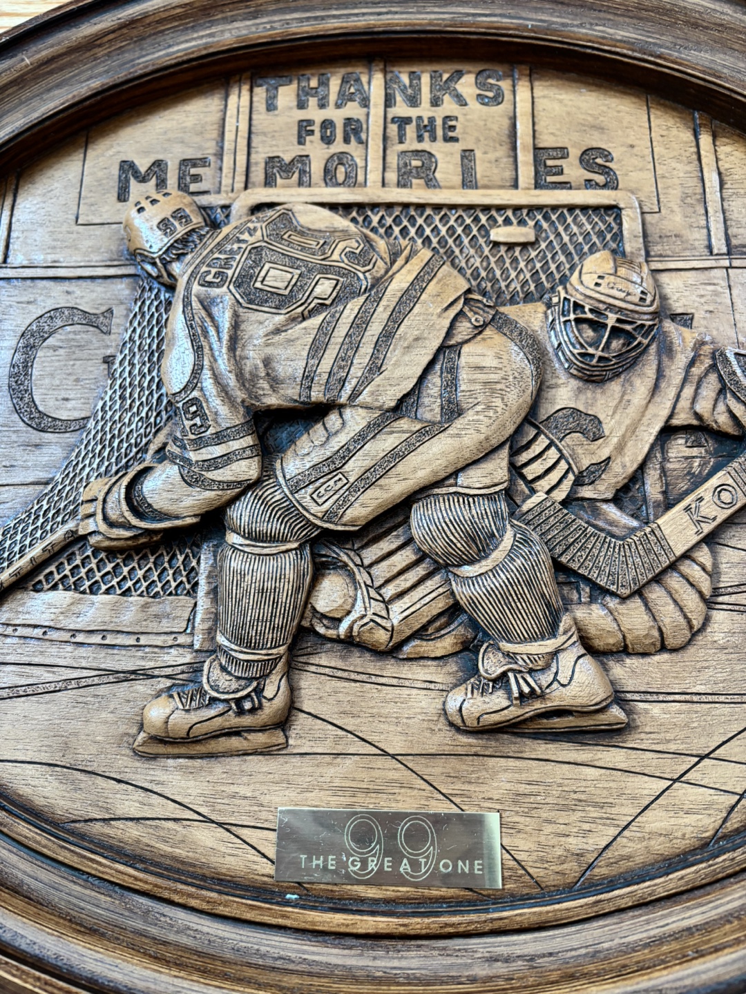 Wayne Gretzky #99 "Thanks For The Memories" 3D Wooden Plaque - photo 2