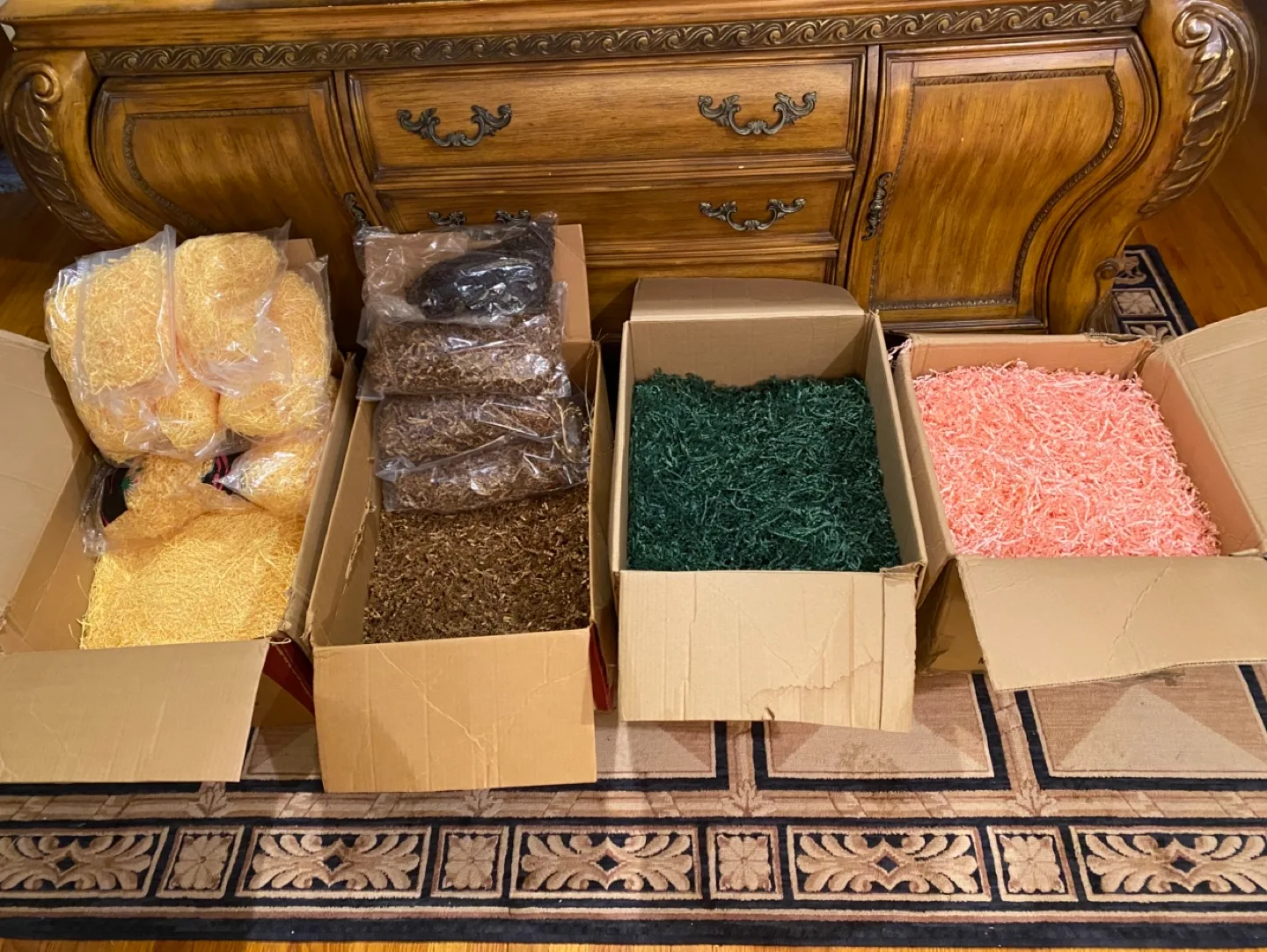 Gift basket fill Bulk Shredded Packing Paper - Various Colors image indicator(2)