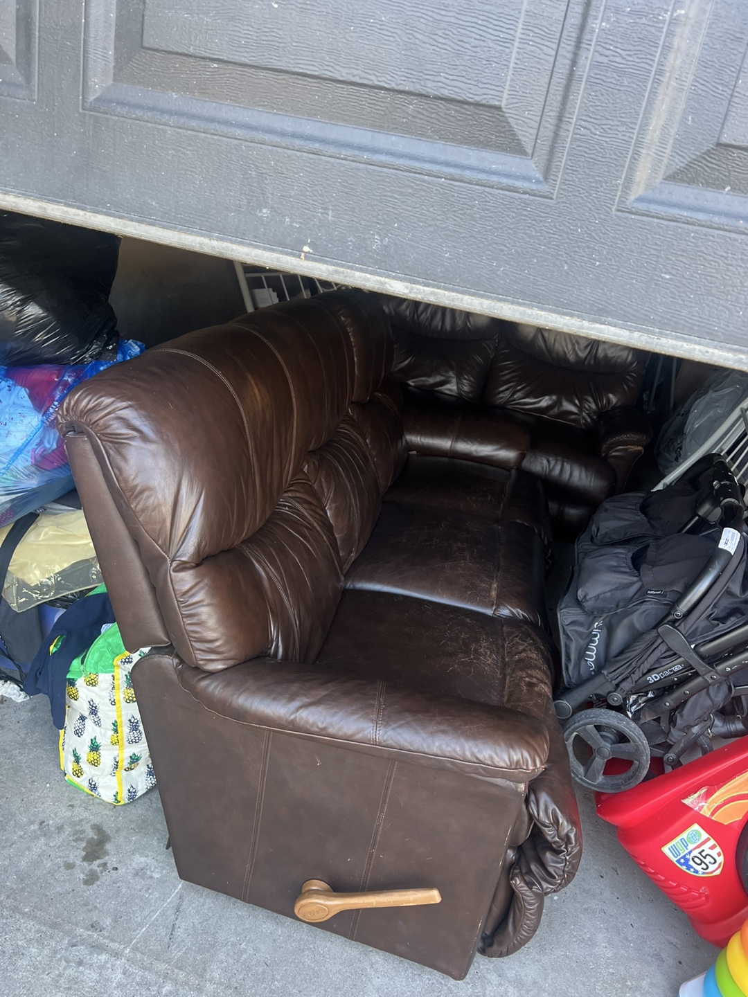 La-Z-Boy Recliner Sofa Set - photo 2