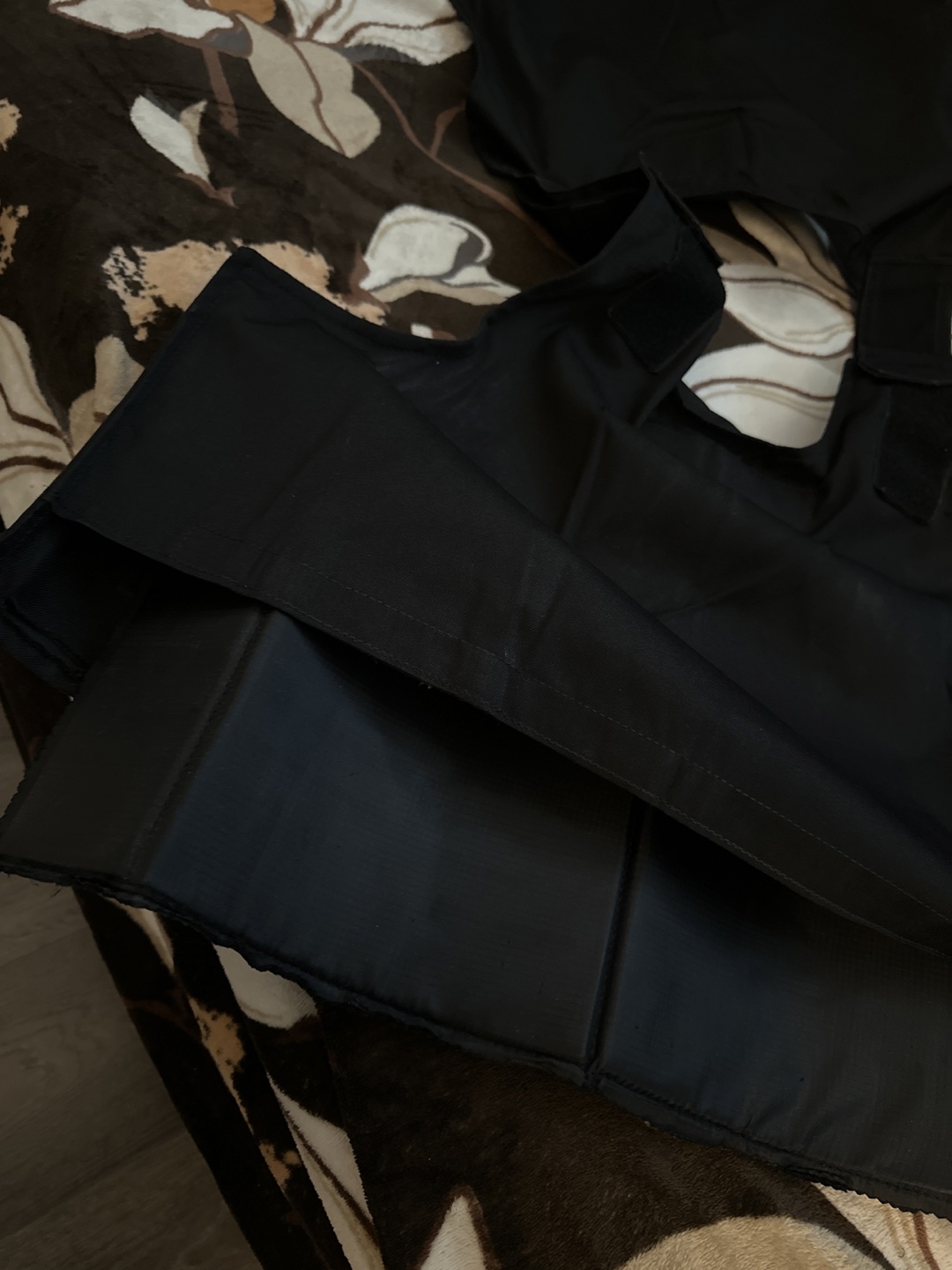 Black Security Tactical vest with built-proof plates . - photo 3