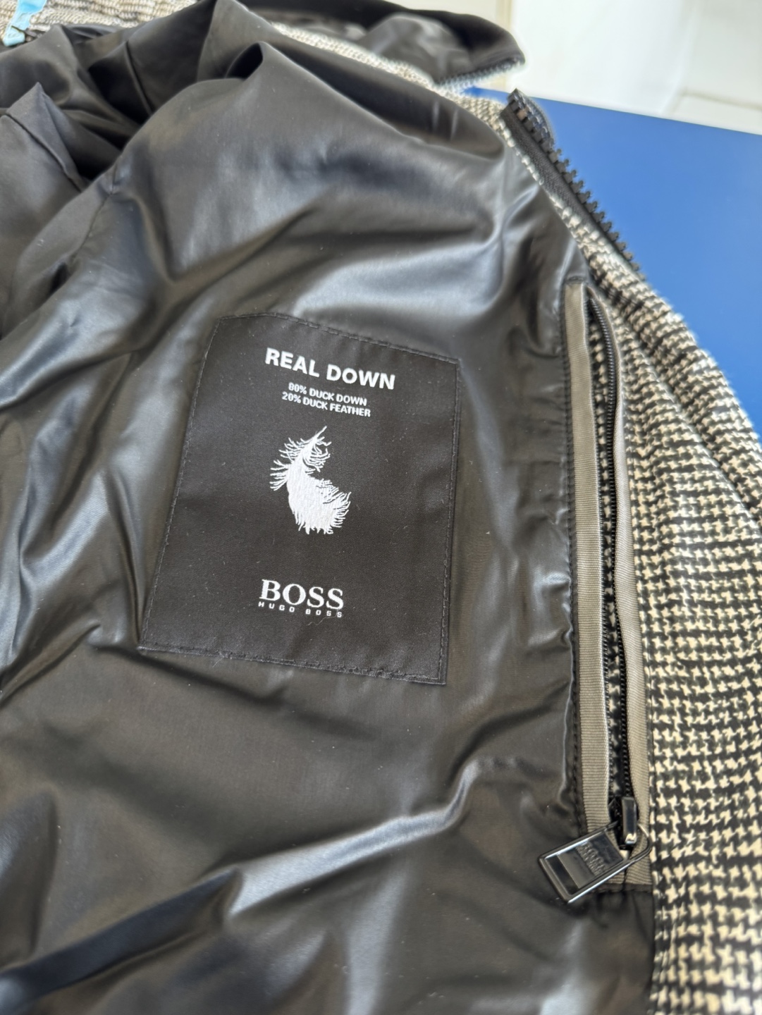 Hugo Boss Men's Down-Filled Puffer Jacket - Size 48 - photo 3