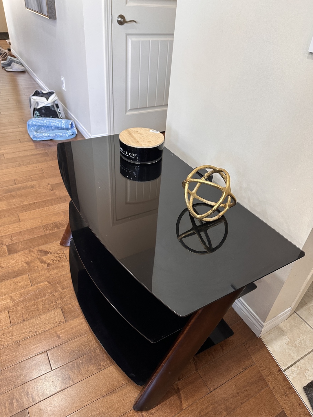Black Glass TV Stand with Wooden Legs - photo 3