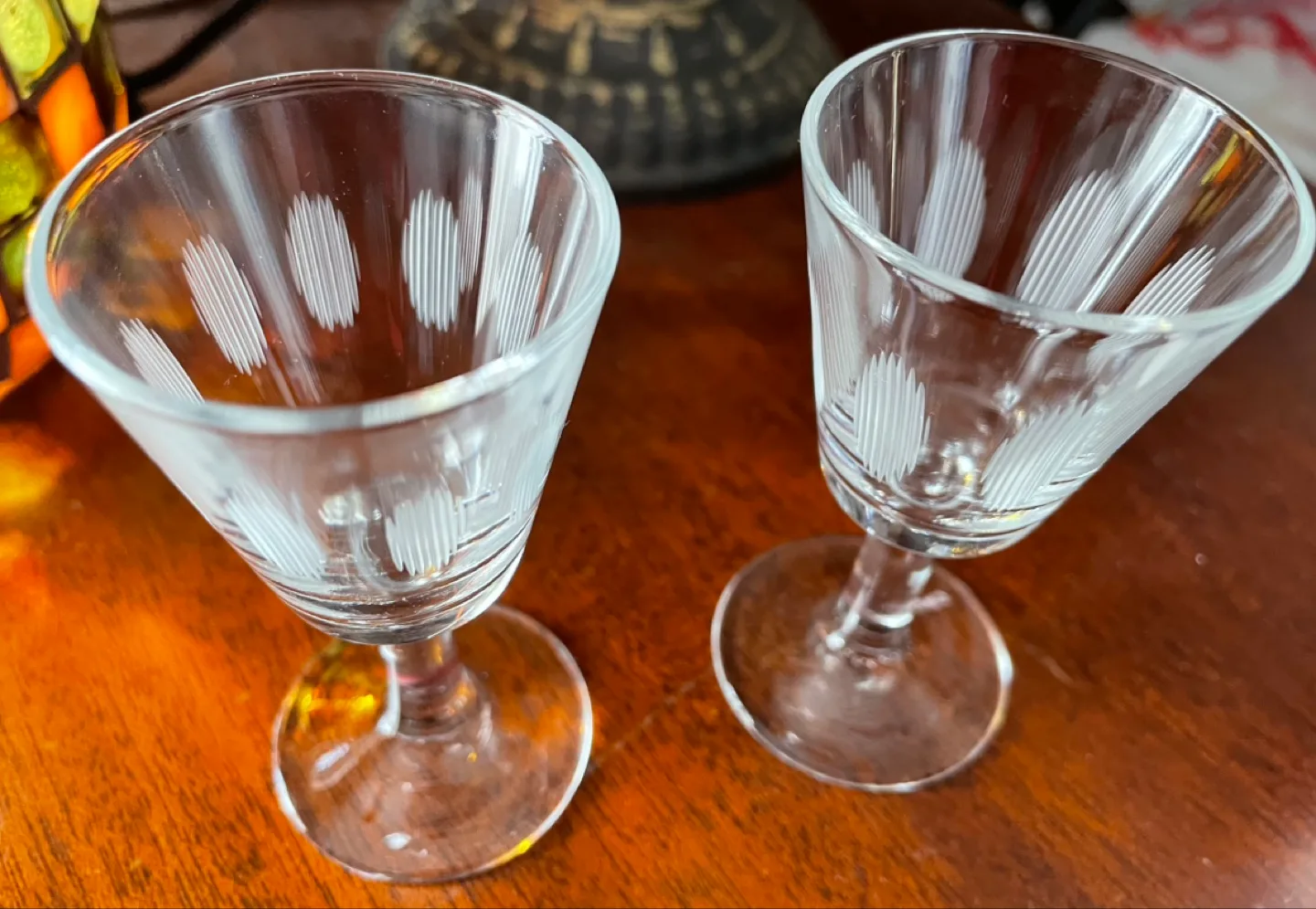 💚Pair of Vintage Etched Glass Shot Glasses image indicator(2)