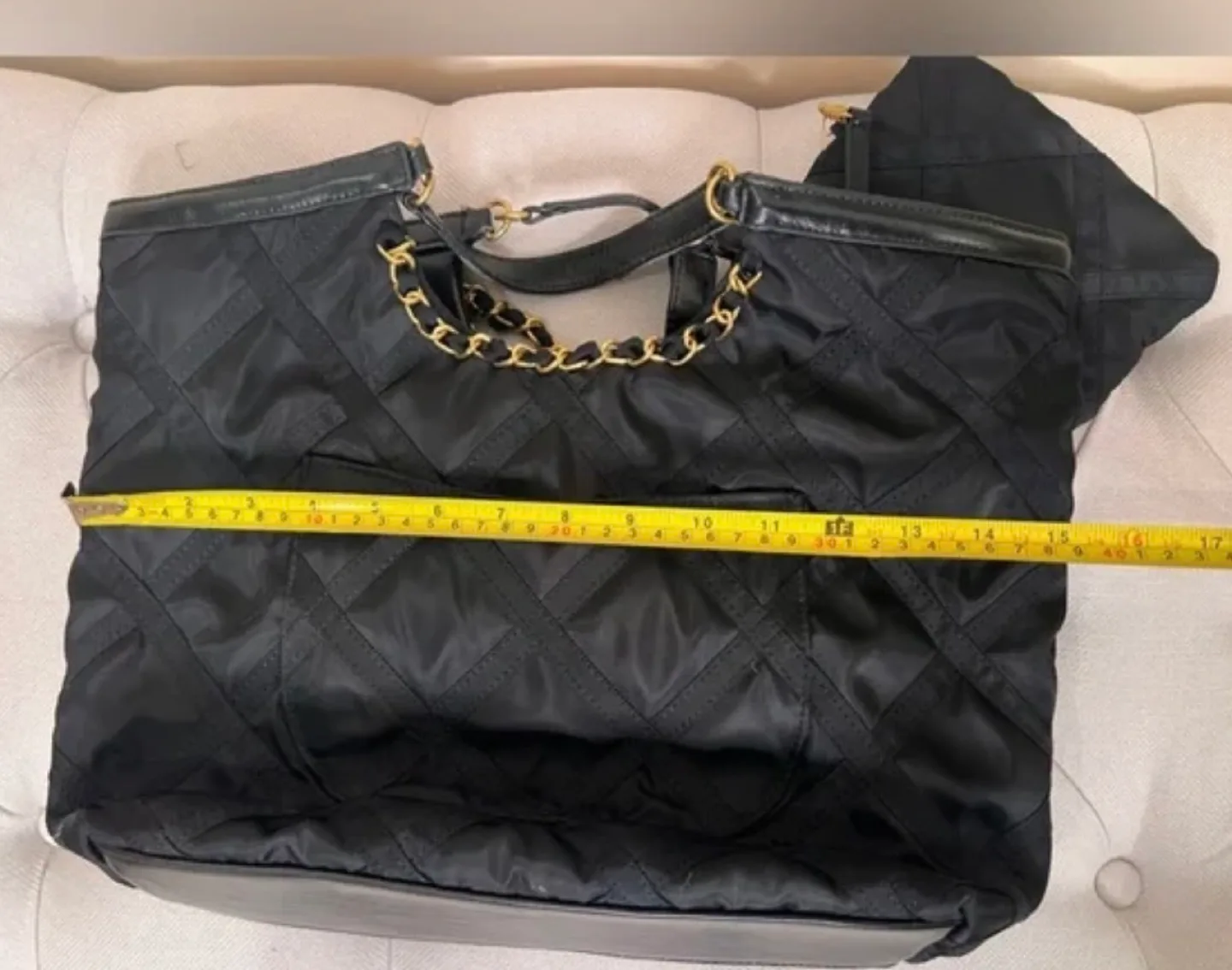 CC Nylon Quilted Purse image indicator(3)