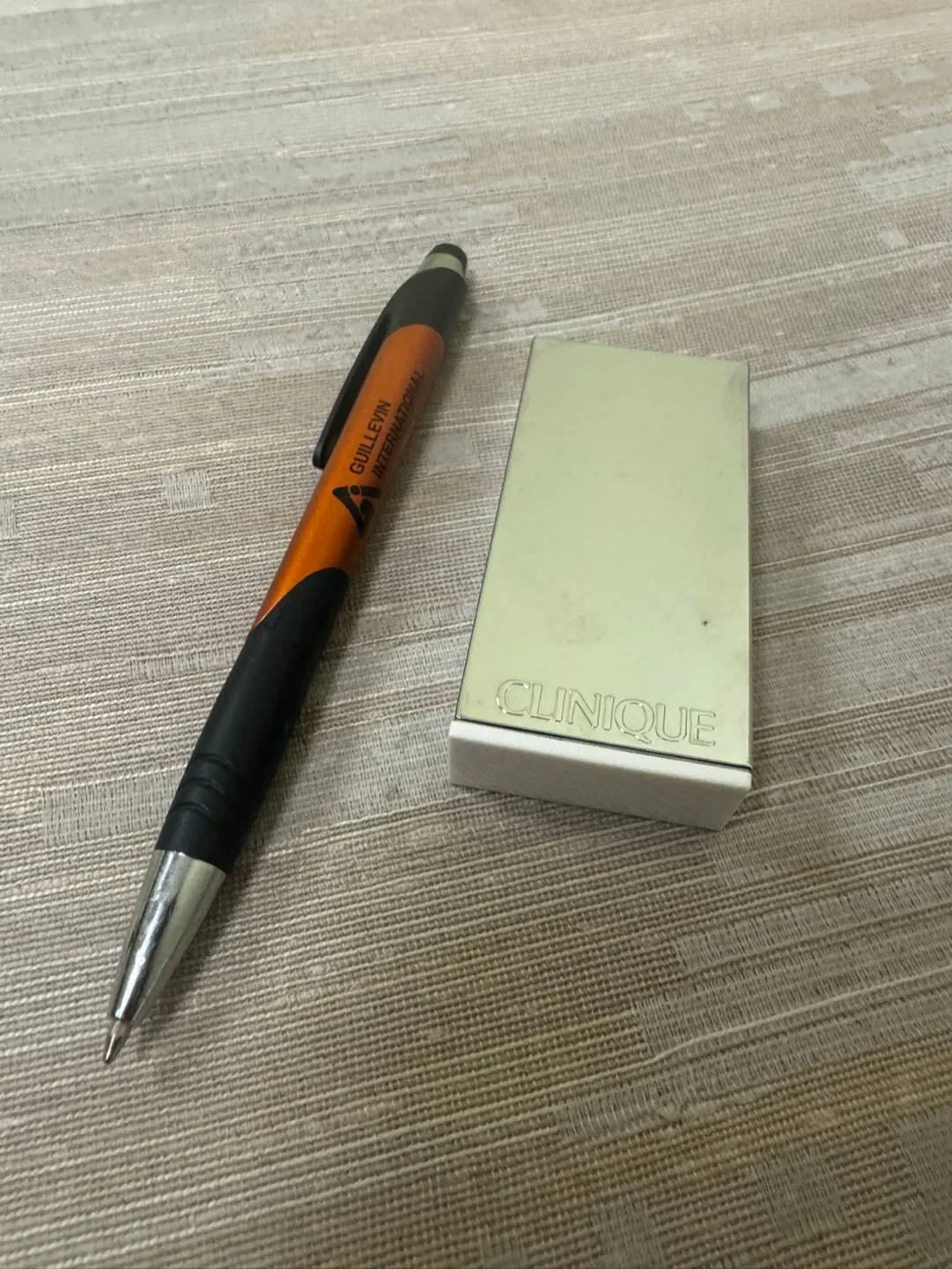 Clinique Eyeshadow Duo 💚 image indicator(3)