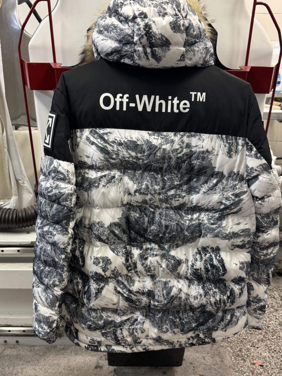 Off-White Mountain Print Puffer Jacket - photo 3