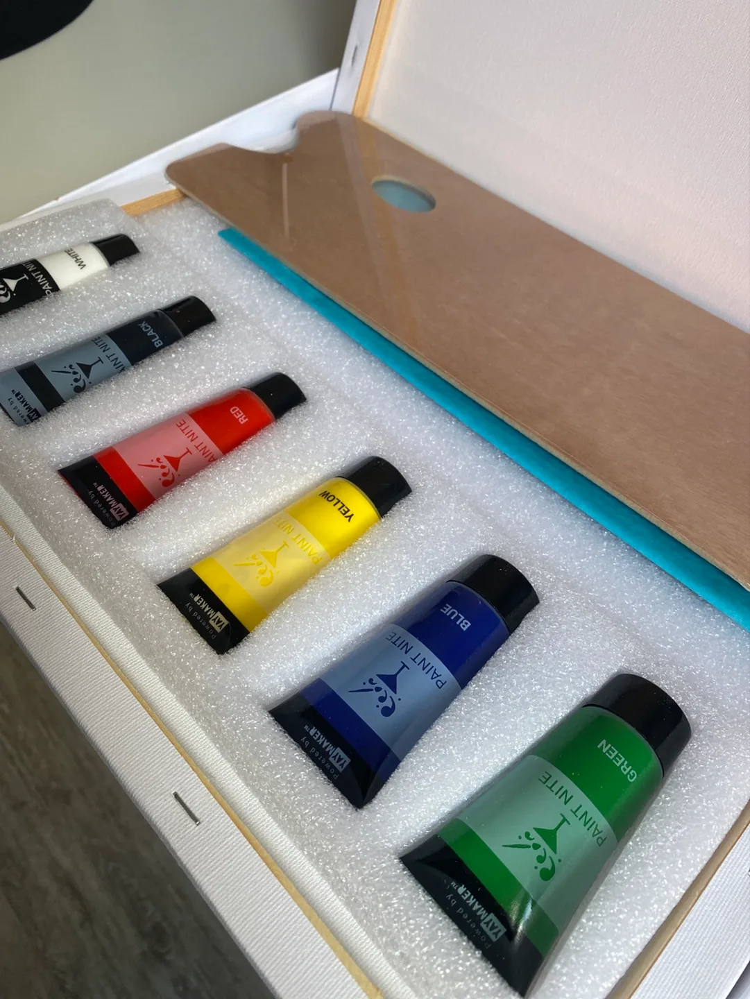 Paint Nite Kit - New in Box image indicator(3)