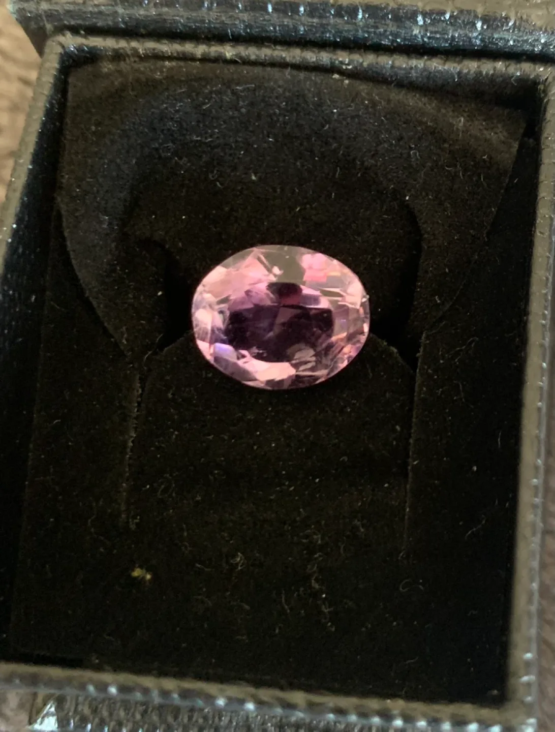 8ct Oval Amethyst Gemstone image indicator(4)