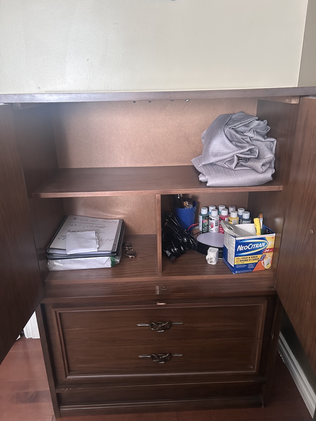 Dresser and 1 nightstand - photo 2