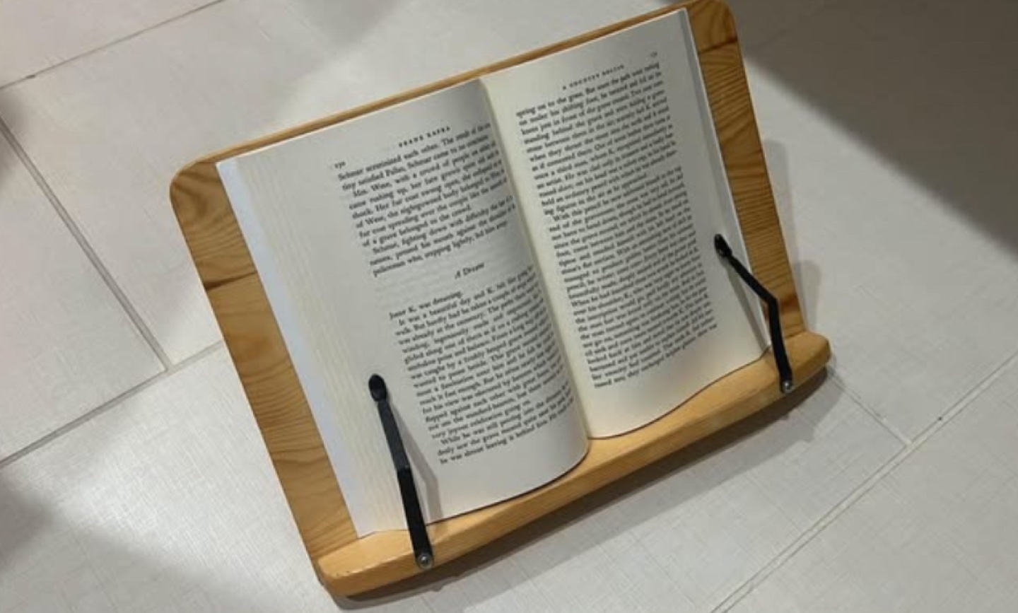 Wooden Book Holder Stand Reading Rest - photo 2