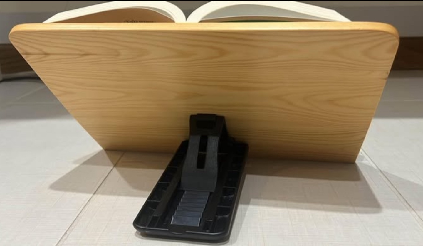 Wooden Book Holder Stand Reading Rest - photo 3