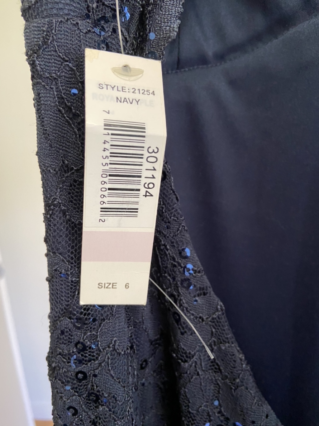 Stunning Navy Blue Sequin Lace Formal Gown - Size 6 - photo 4