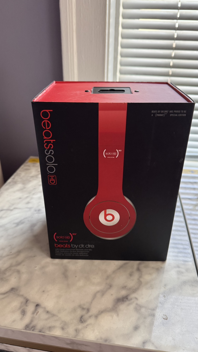 Beats by Dr. Dre Solo HD Headphones - red