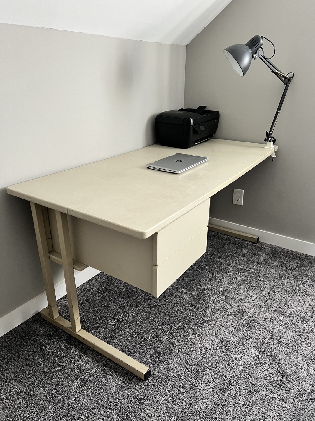 Heavy duty office Desk with Drawer - photo 2
