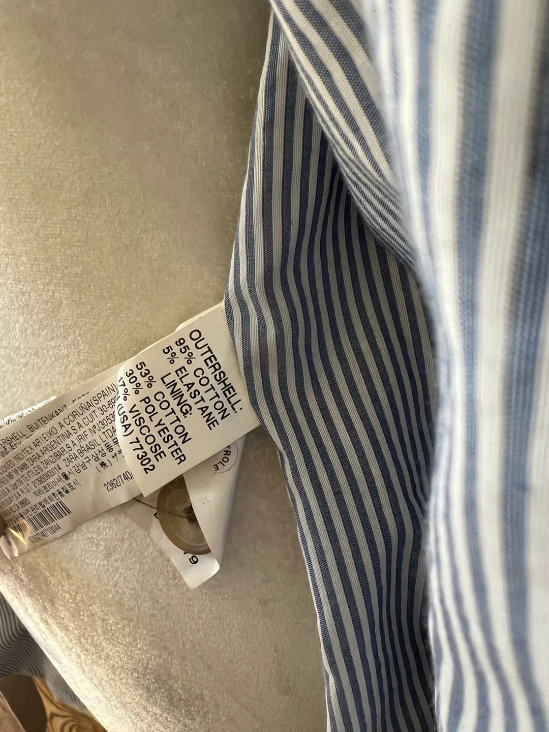 Beige Trench Coat with Puff Sleeves image indicator(6)