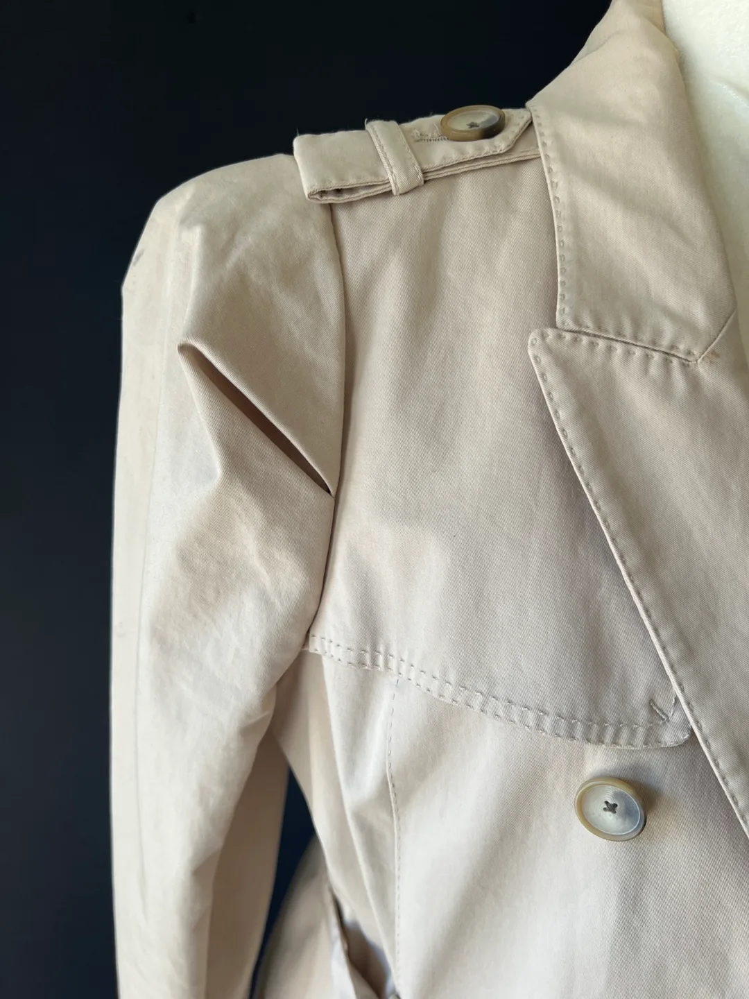 Beige Trench Coat with Puff Sleeves image indicator(7)