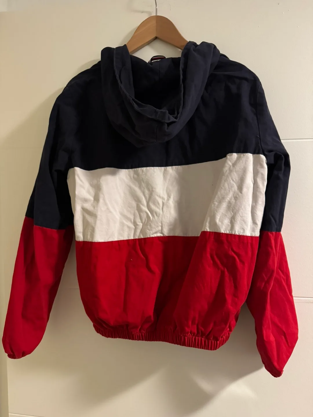 LIKE NEW Rare Brandy Melville Krissy jacket image indicator(2)