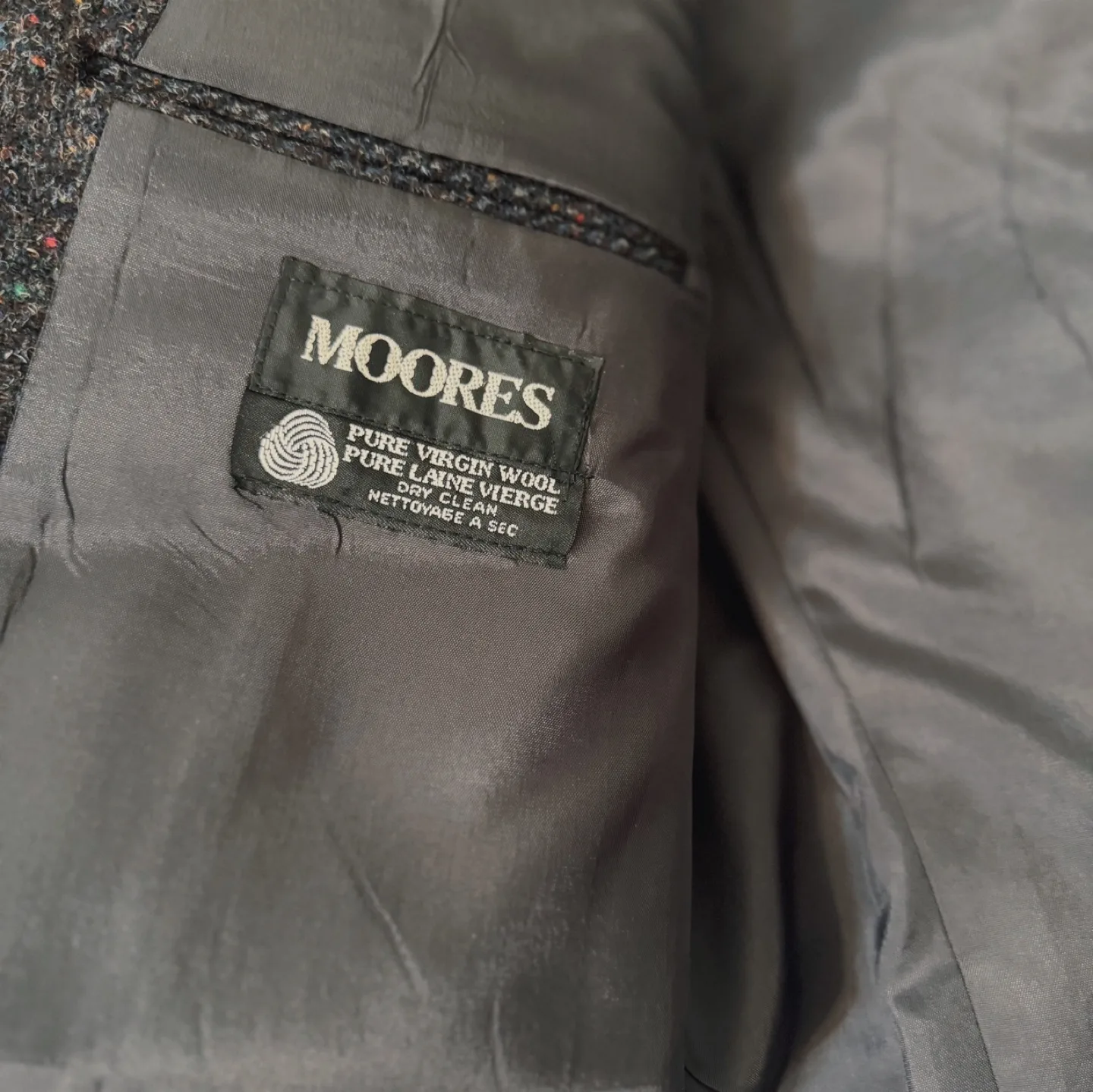 Vintage Harris Tweed 100% Virgin Scottish Wool Blazer image indicator(3)