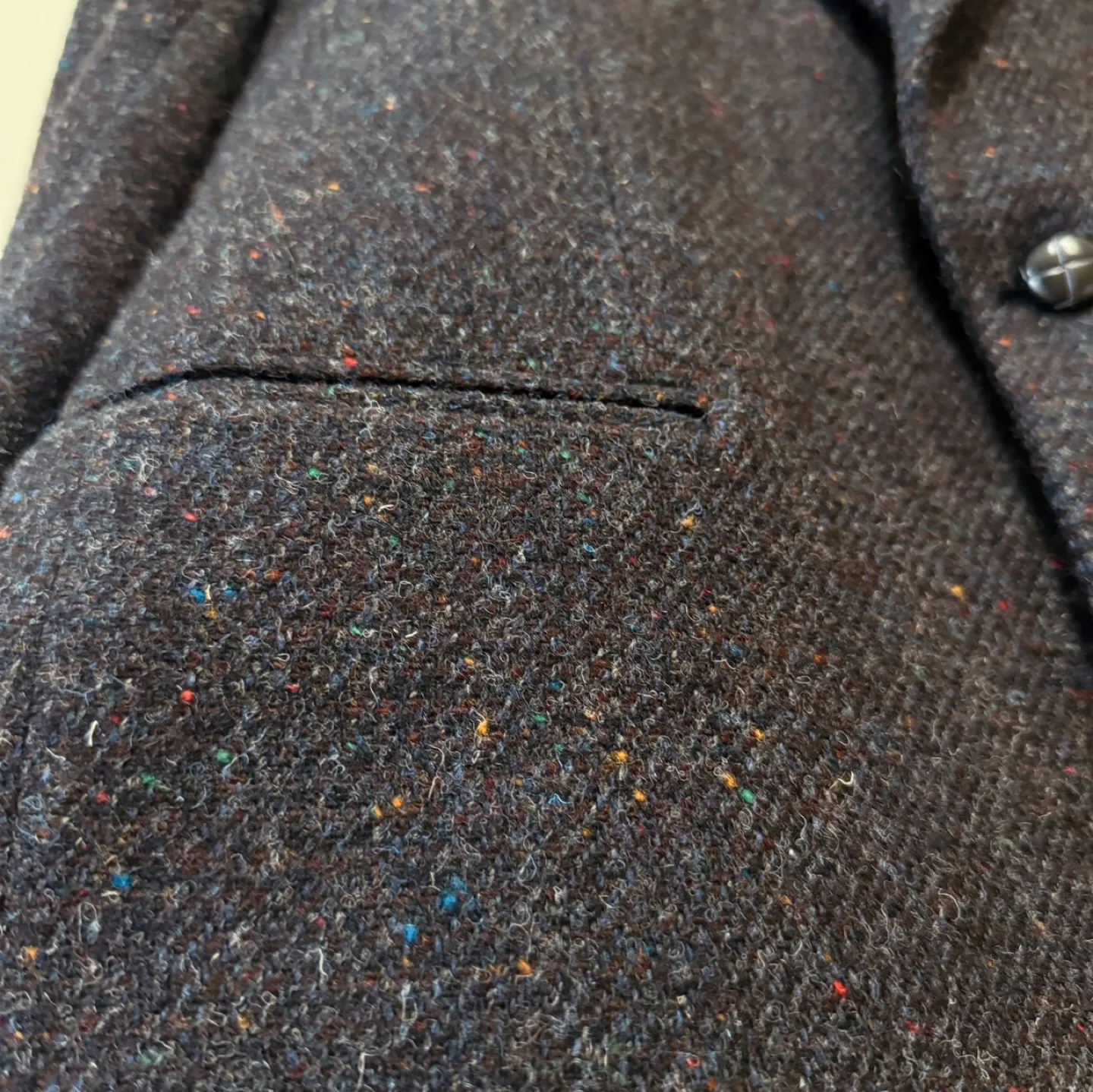 Vintage Harris Tweed 100% Virgin Scottish Wool Blazer image indicator(7)