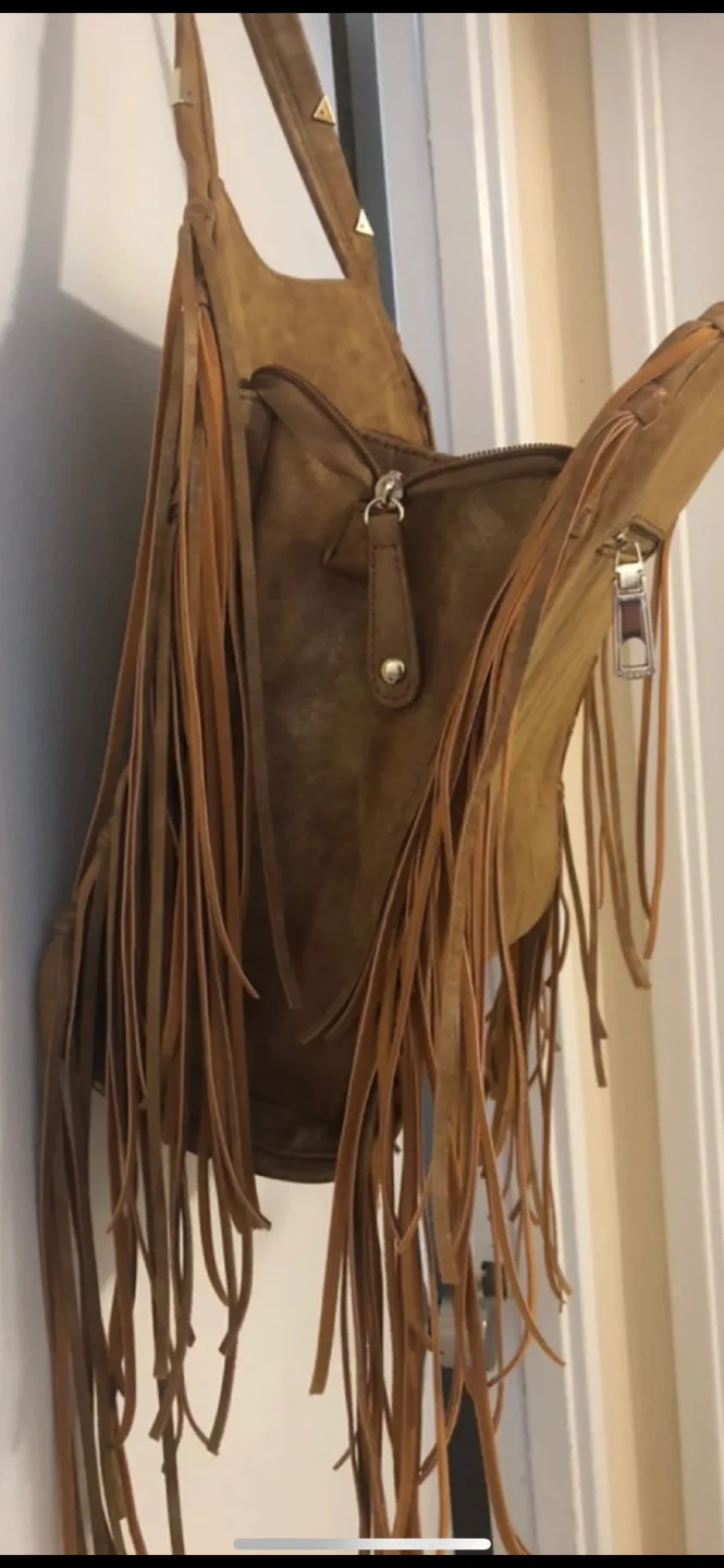 New, faux leather fringe purse image indicator(2)