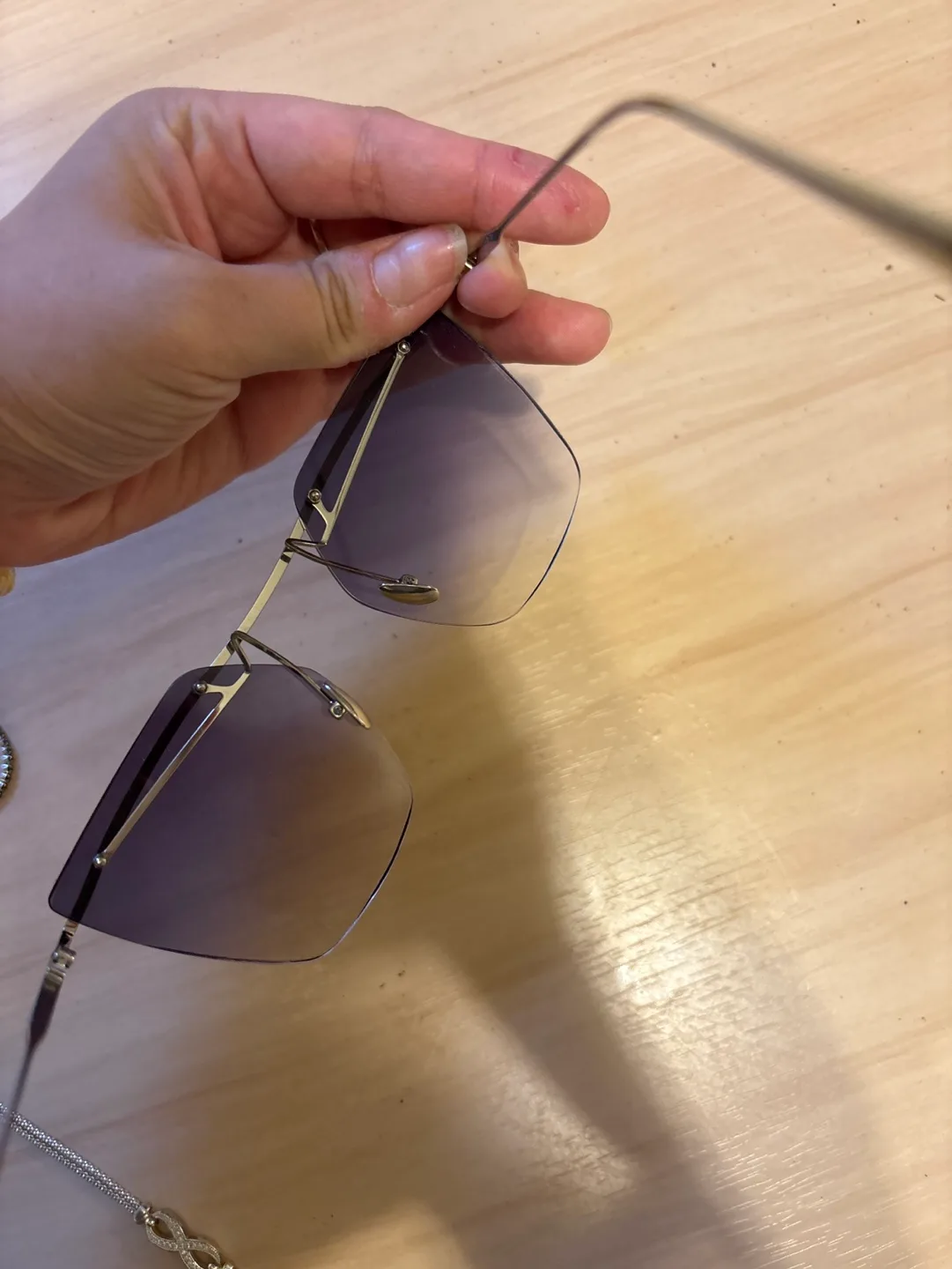 Alexander McQueen Sunglasses image indicator(2)