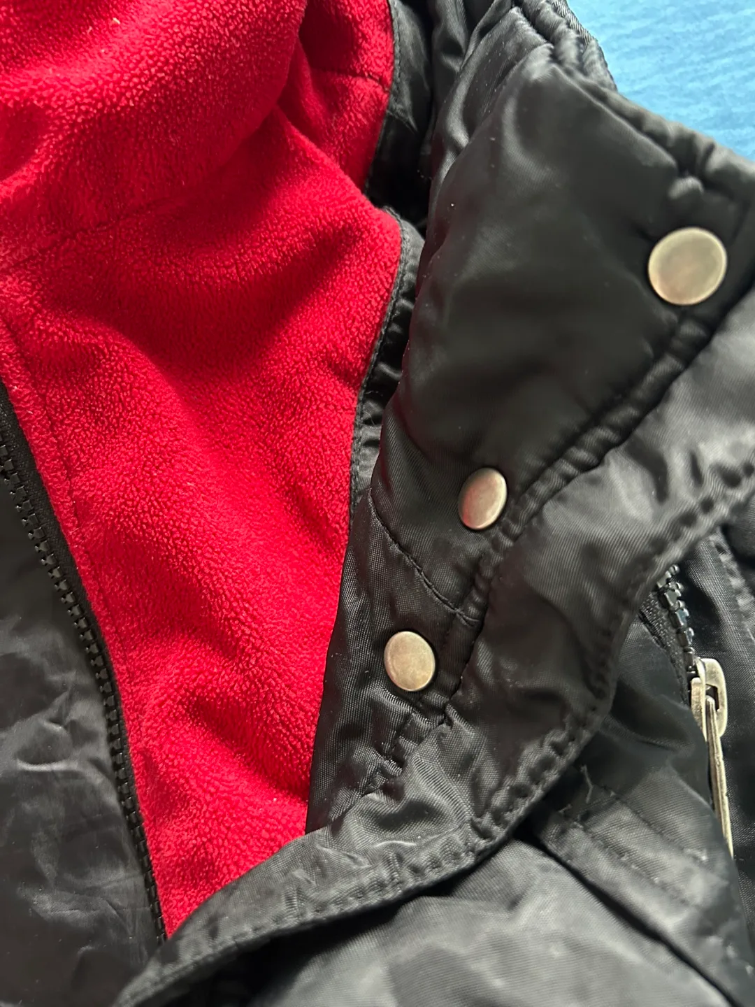 Black and Red Hooded Jacket Size S image indicator(5)