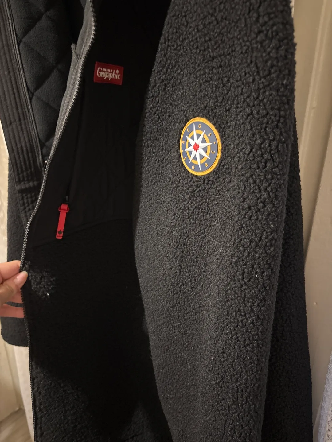 Canadian Geographic Fleece Jacket image indicator(2)