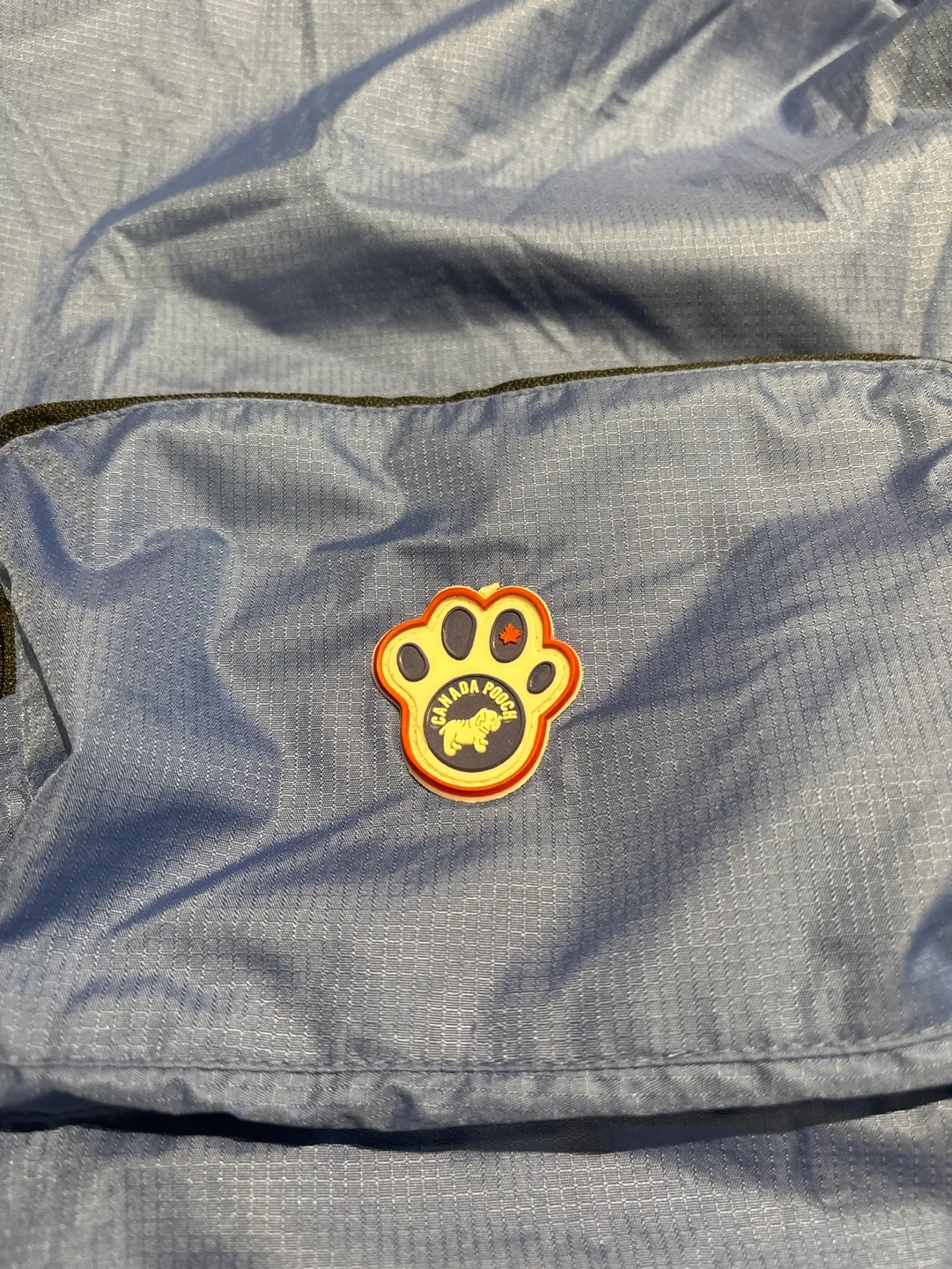 Canada Pooch Dog Raincoat Size 22 image indicator(5)