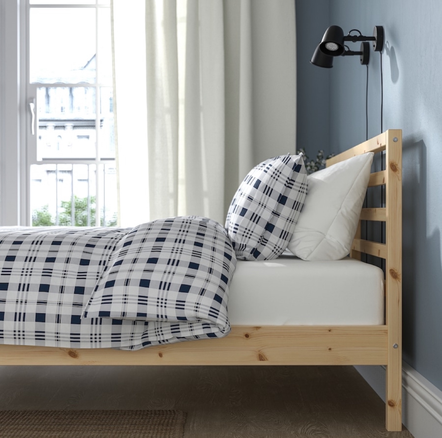 IKEA HEMNES Queen Bed Frame - photo 3