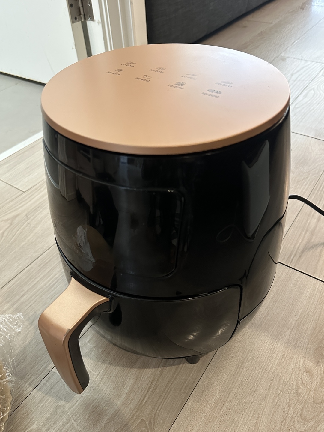 Air Fryer + parchment paper - photo 2