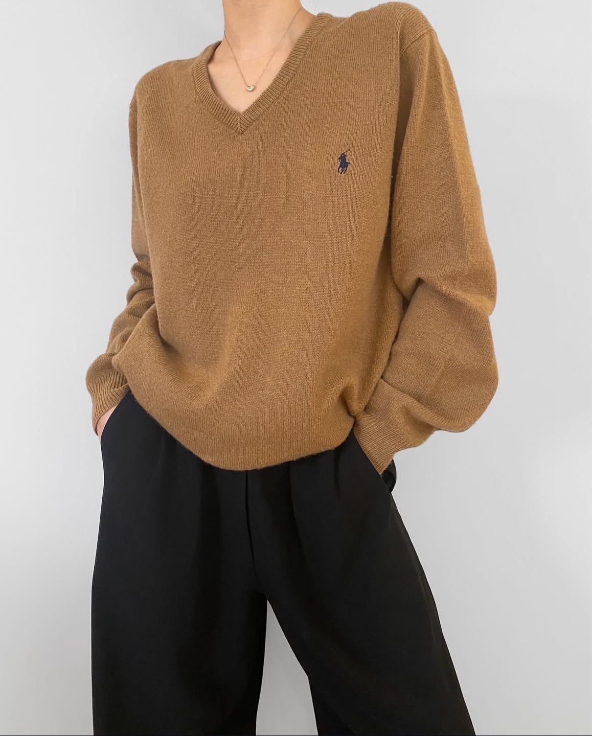 Polo Ralph Lauren’s Wool V-Neck Sweater - photo 5