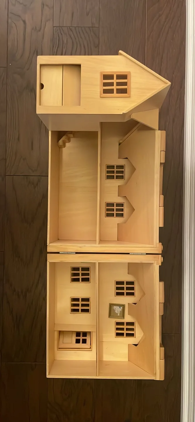 Melissa and Doug Dollhouse Playset with Carry Handle image indicator(6)