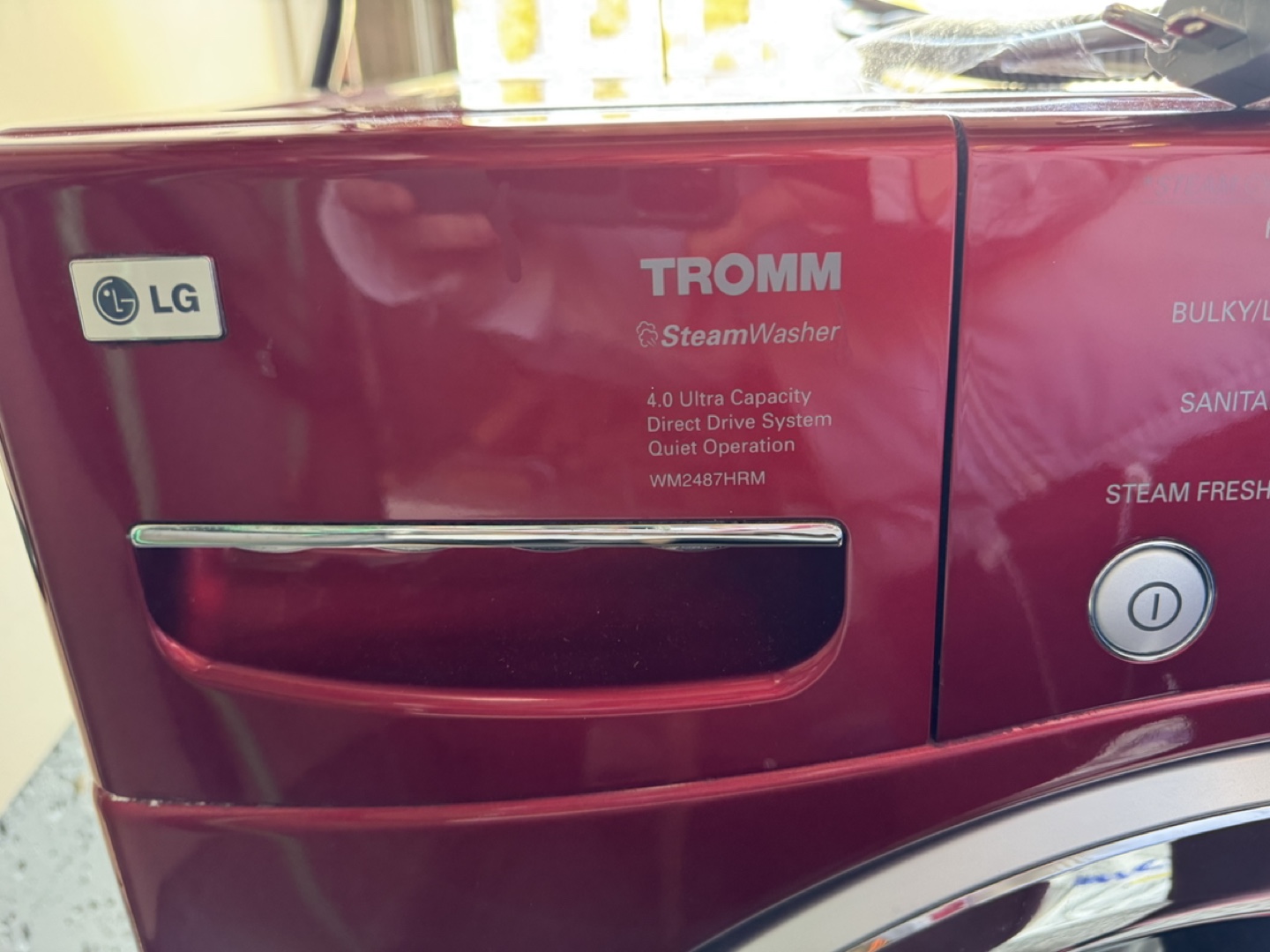 LG Tromm 4.0 cu. ft. SteamWasher Red Front Load Washer WM2487HRM - photo 4
