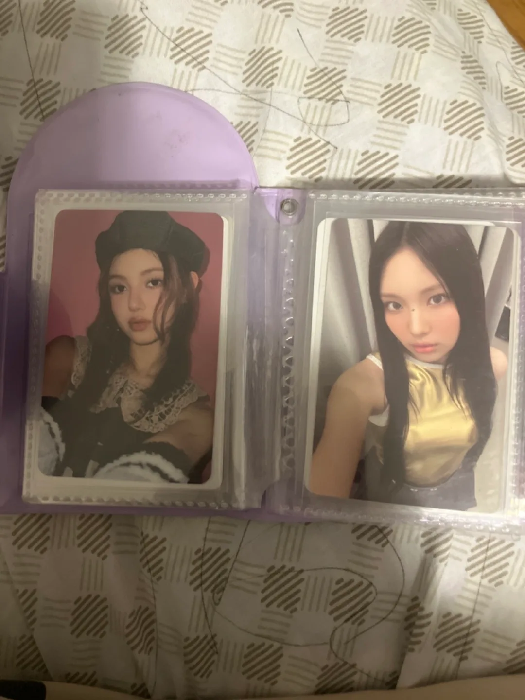 Newjeans Photocards image indicator(2)