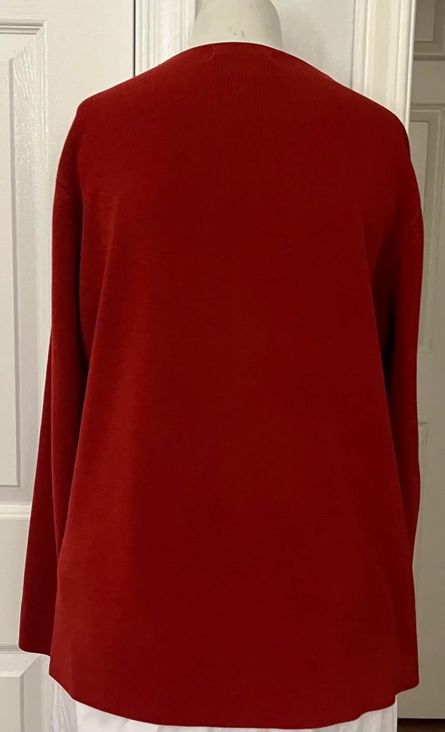 Model France Red Knit Cardigan - Size M image indicator(5)