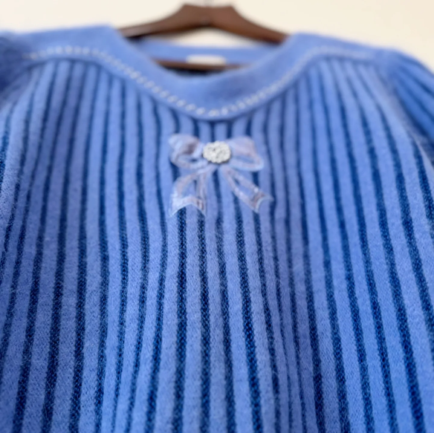 Vintage Ribbon Embroidery Knit Sweater image indicator(4)