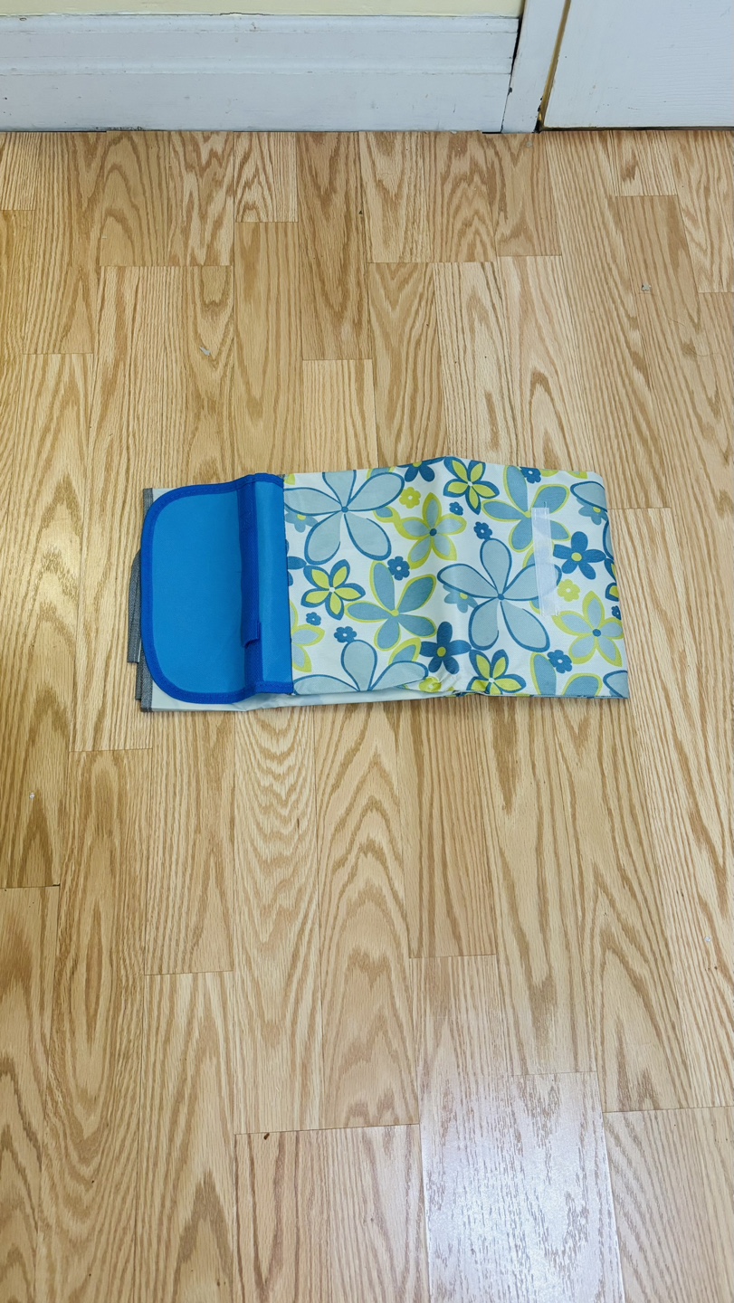 Foldable Picnic Blanket with Carrying Case