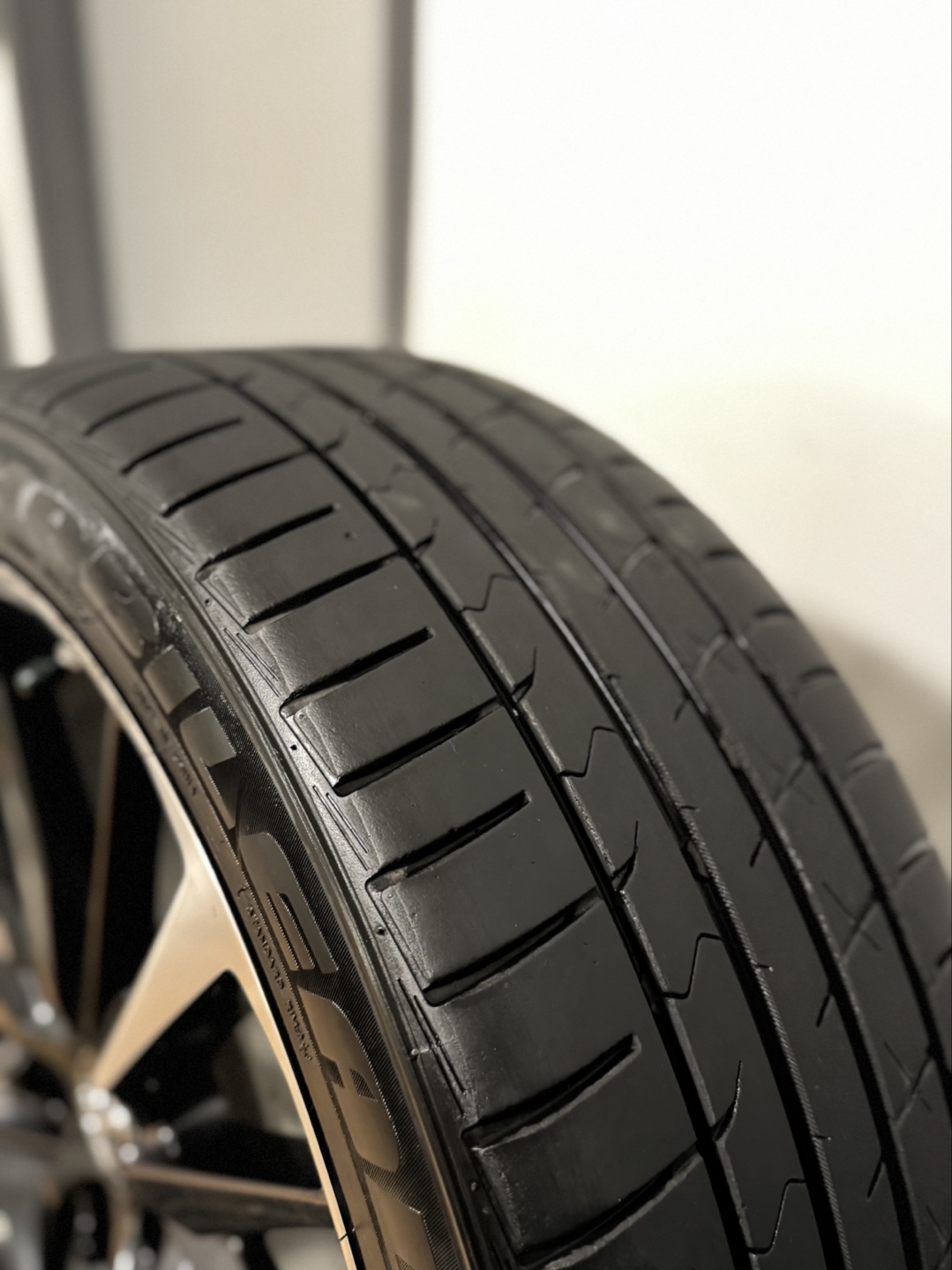 Toyota camry rims and tires - photo 5