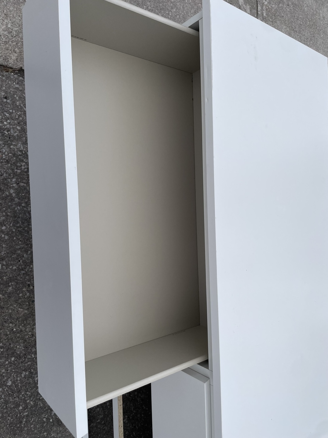 White Six-Drawer Dresser - photo 3