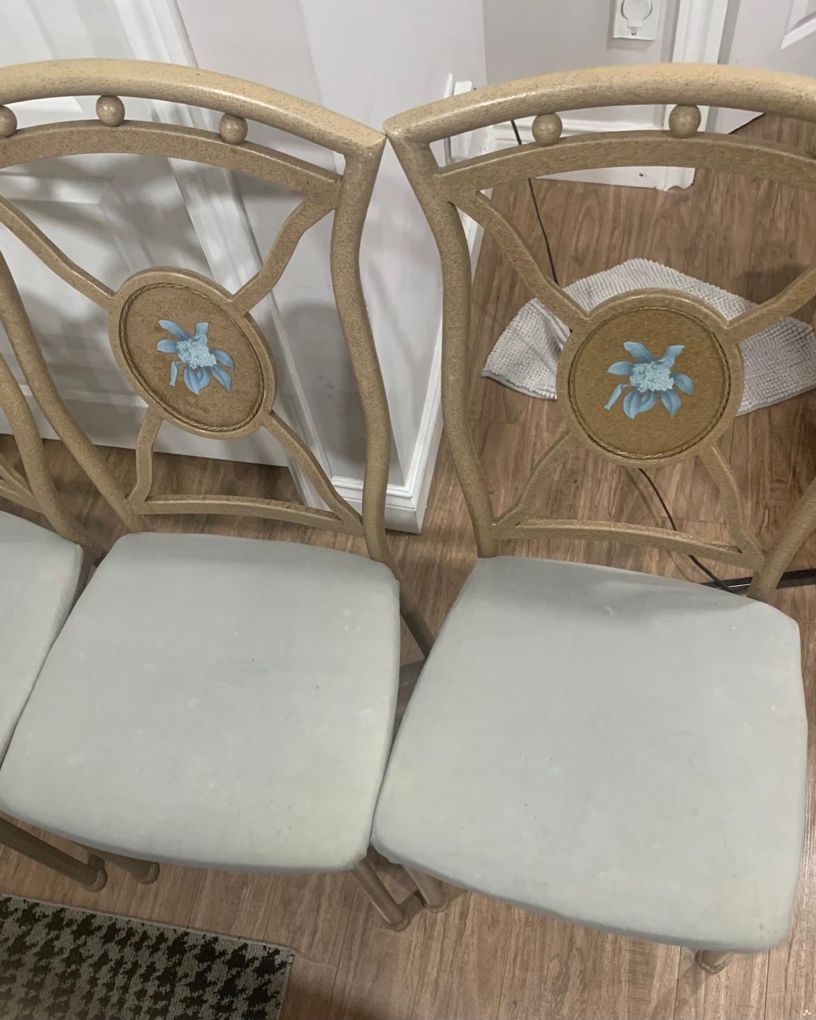 Dining Table and Four Chairs Set - photo 3