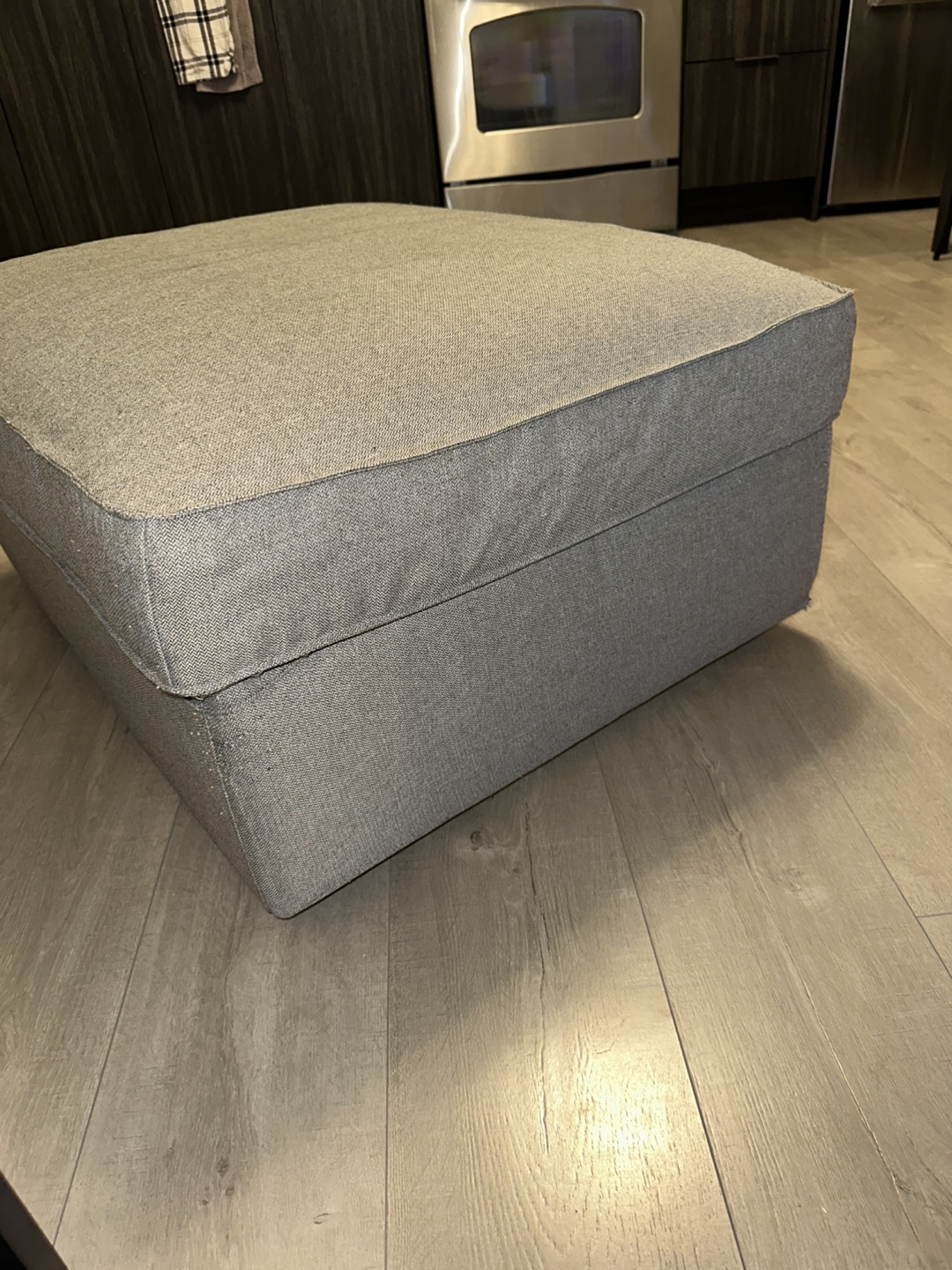Grey Fabric Storage Ottoman - Ikea kivik - photo 2