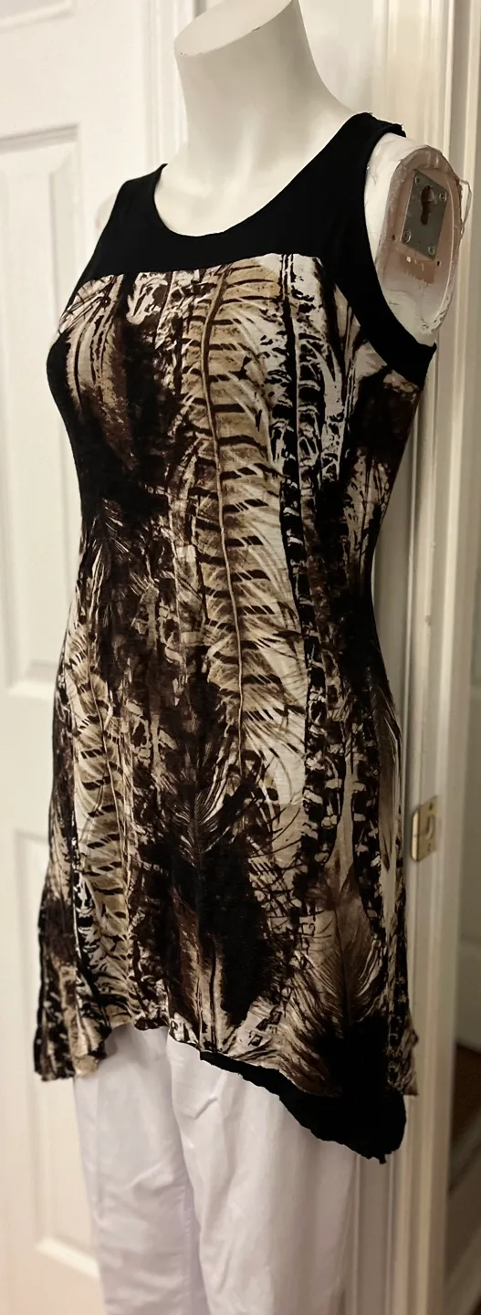 Kensie Pieces Women's Size Small Asymmetrical Sleeveless Top image indicator(2)