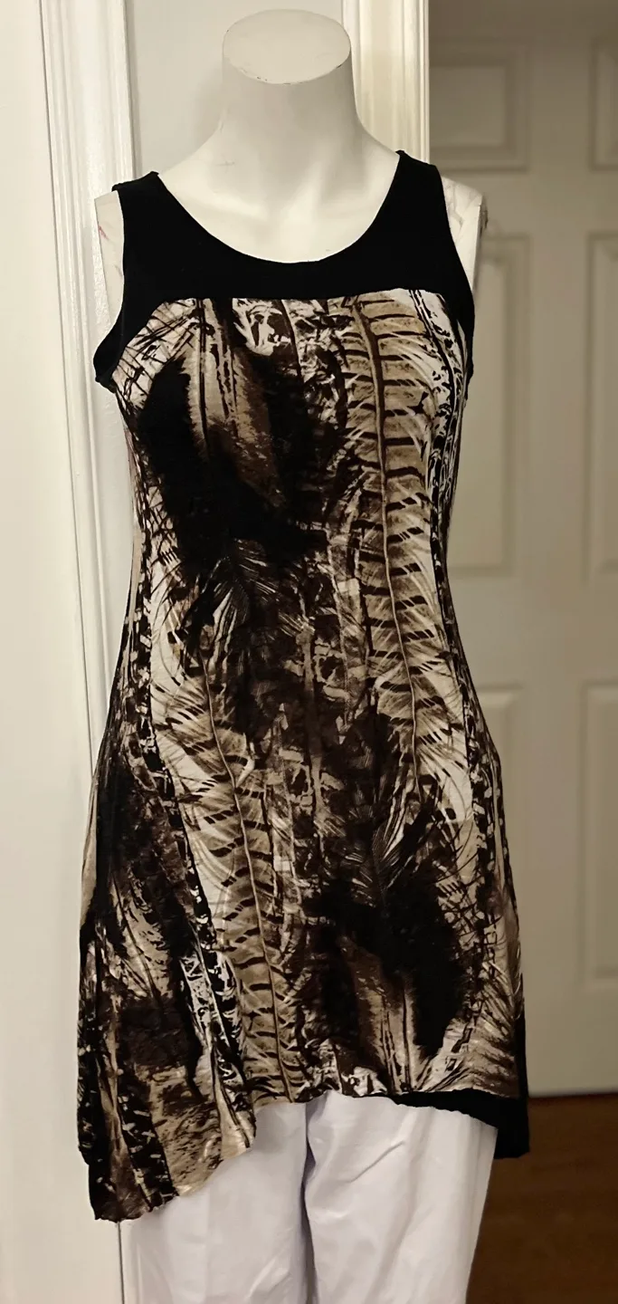 Kensie Pieces Women's Size Small Asymmetrical Sleeveless Top image indicator(5)