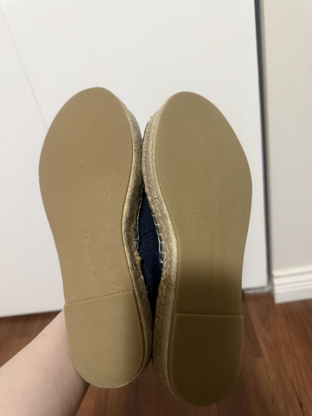 Dark wash denim espadrilles (Zara) - photo 3