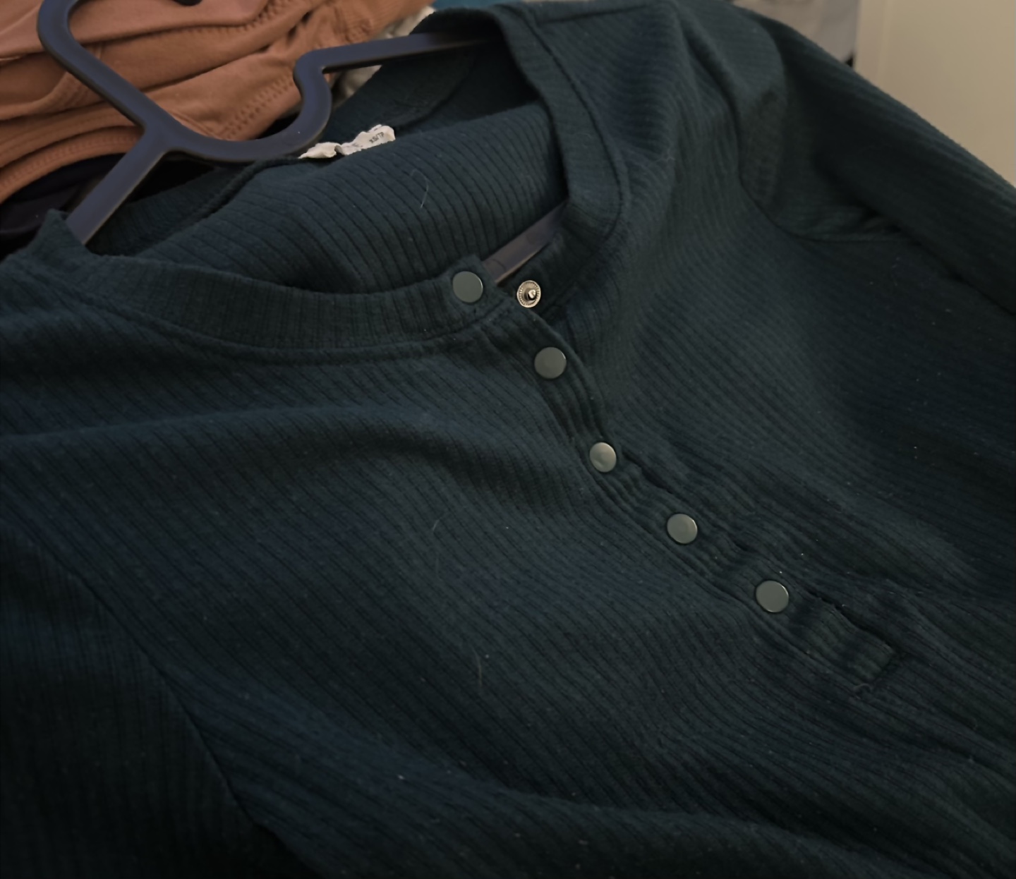 Long Sleeve Top - photo 4