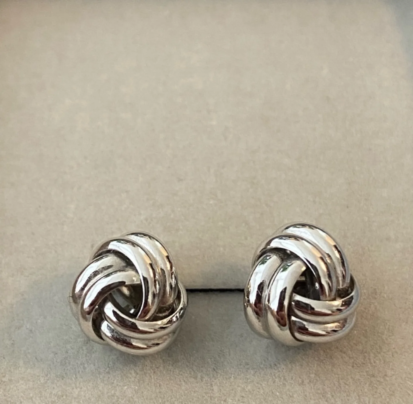 Genuine Silver love Knot Earrings image indicator(2)