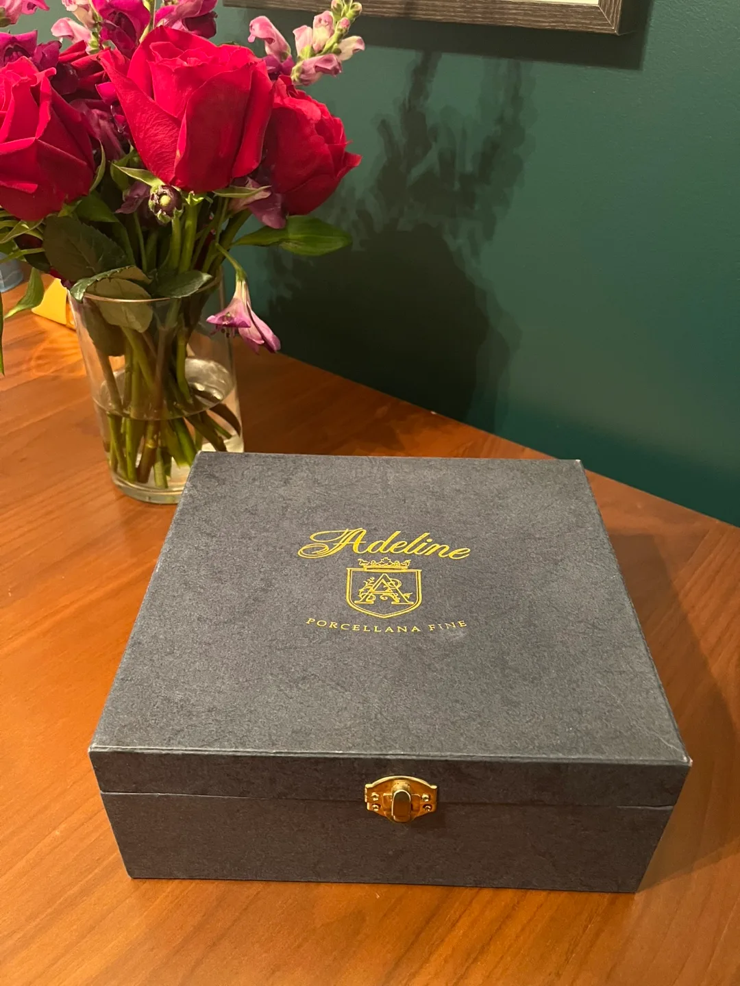 Adeline Porcellana Fine Tea Cup Set image indicator(2)