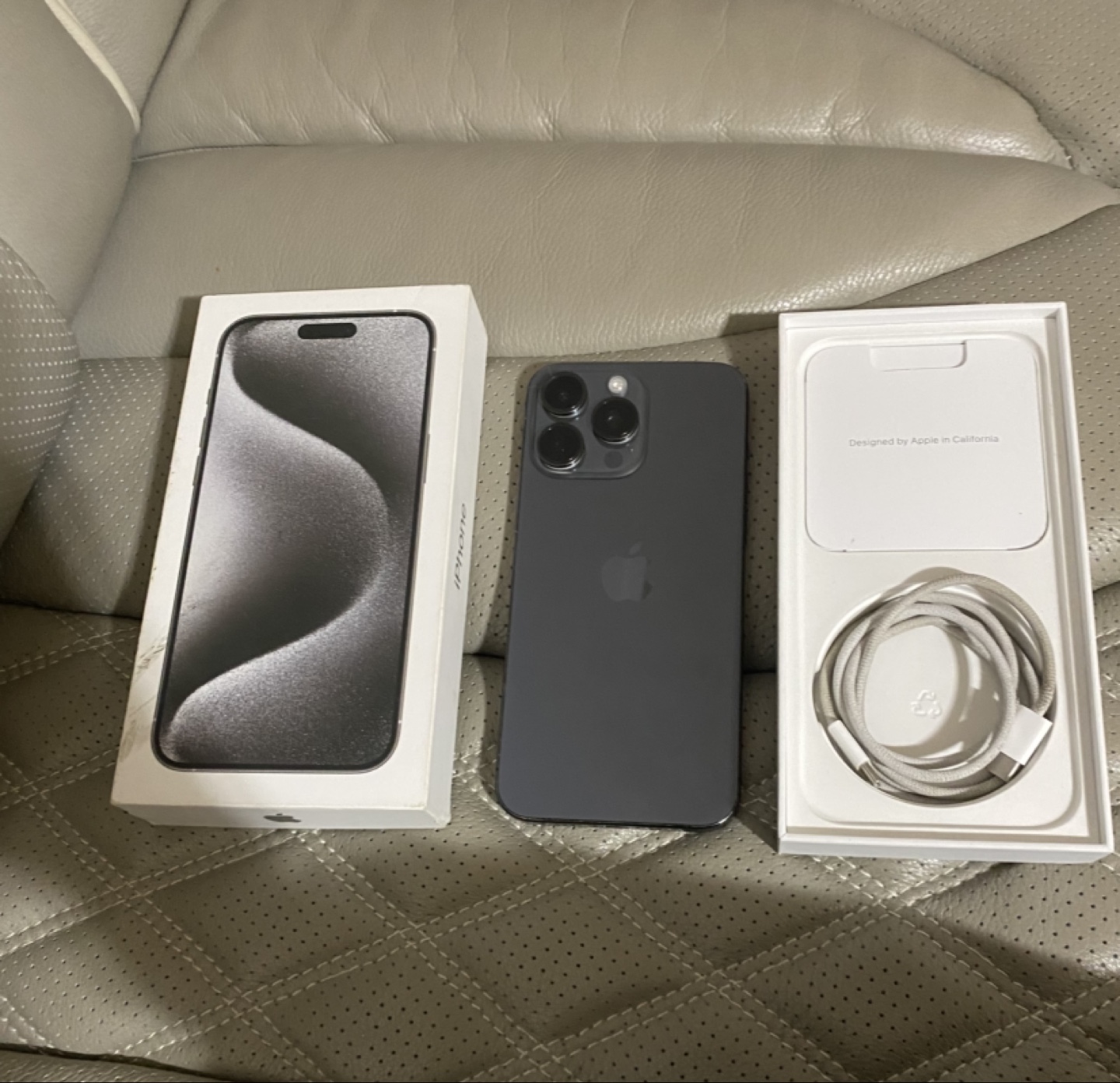 iPhone 15 Pro Max 256GB - Space Gray - Like New💚
